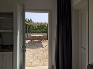 Comfort Apartment, 1 Bedroom, Terrace, Garden View | View from room - Villa Starace Suites et Appartements (Sannicola)
