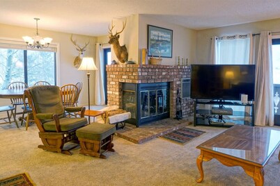 June Lake Interlaken 12 Cozy, Spacious