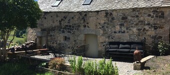GREAT CHARMING HOUSE IN THE HEART OF THE AUBRAC PLATEAU