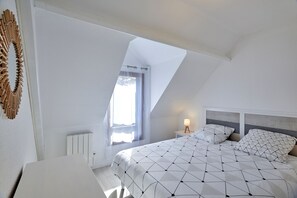 2 chambres, fer et planche à repasser, Wi-Fi gratuit