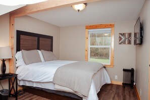 3 bedrooms, iron/ironing board, travel cot, free WiFi - PEACEFUL BAYSIDE GETAWAY (Aberdeen)