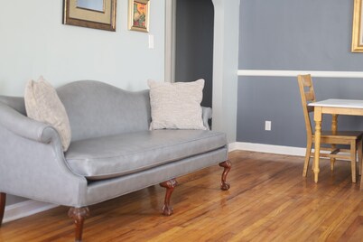Spacious 2 Bedroom Home within 8 Minute walk to Downtown Augusta