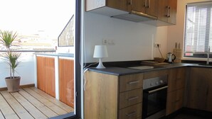Kaffetrakter/tekoker, kjøleskap, mikrobølgeovn og ovn