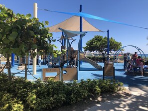 Unclassified image, 4 of 34, button - Pompano Beach House 5 min. from the Ocean. Heated salt water pool (Pompano Beach)