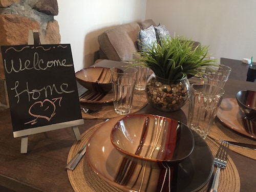 POOLSIDE SUITE Fresno/Clovis