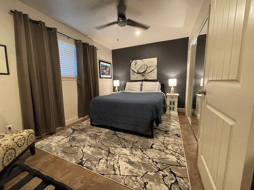 POOLSIDE SUITE Fresno/Clovis