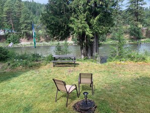 Property grounds - River Front Cabin in Plain, close to Lake Wenatchee
Short term rental #000168 (Leavenworth)