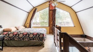Room - River Front Cabin in Plain, close to Lake Wenatchee

Short term rental #000168 (Leavenworth)