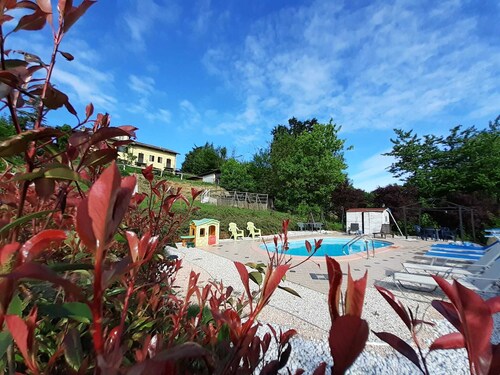 HILLS UNESCO relax in the "Barbera apartment" pool
