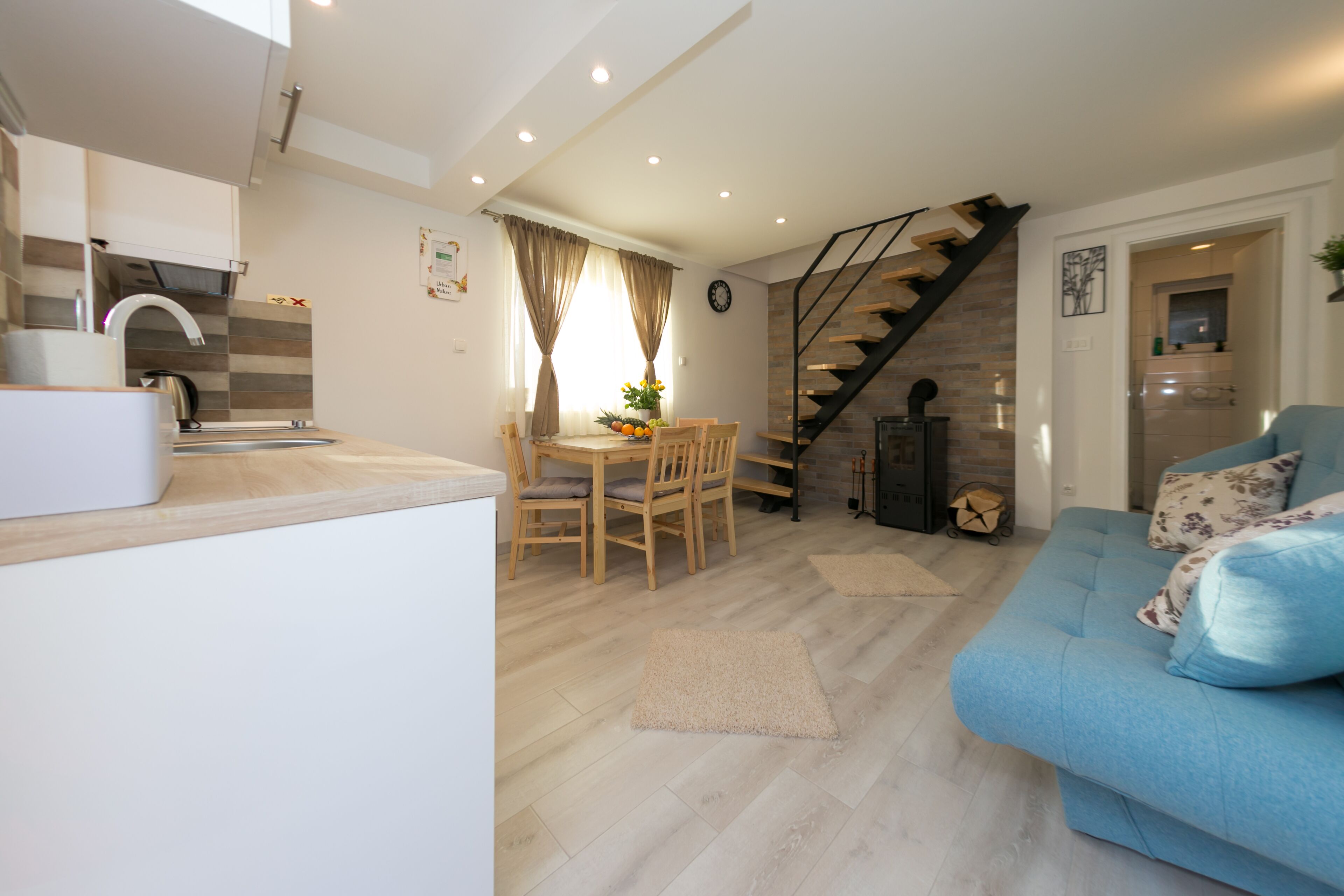 Smart TV, fireplace, offices