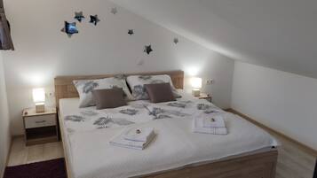 1 bedroom, desk, soundproofing, iron/ironing board