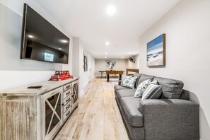 Älytelevisio, pöytäjalkapallopöytä, pöytätennispöytä