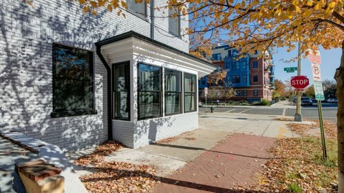 Kaunis täydellisesti sijaitseva moderni 2BR-huoneisto