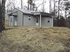 Exterior - New Cabin-Social Distance in the Ouchitas with us-Book today (Mena)