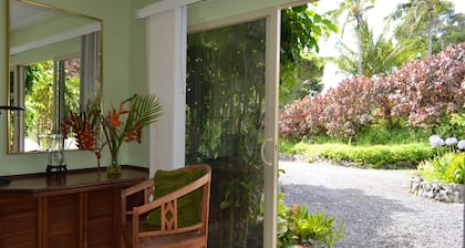 Plumeria Room on a Lush Farm on Maui's North Shore