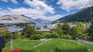 Property grounds - The Haddens - Queenstown's #1 Holiday Home (Queenstown)
