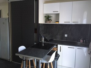 Micro-ondes, grille-pain