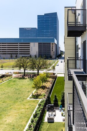 Exterior - StayOvr at Legacy West - Windrose (Plano)