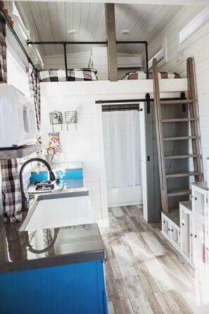 Living area - Zion's Tiny Getaway (Hurricane)