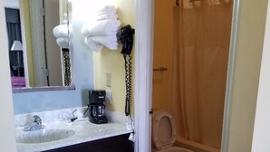 Unclassified image, 4 of 7, button - Budget Host Inn (Winchester)