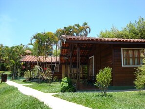 Frigobar, individualmente decorados, cortinas blackout