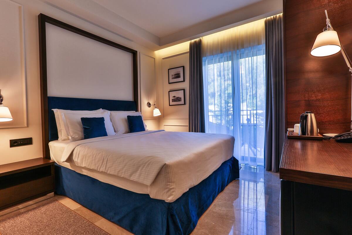 Chambre Double, vue montagne