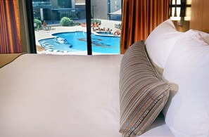 In-room safe, blackout curtains, iron/ironing board, free WiFi - Osage Casino Hotel Tulsa  (Tulsa)
