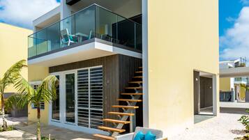 Entrada al alojamiento