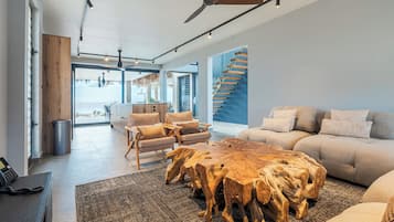 Superior Villa, 4 Bedrooms, Private Pool, Sea View | Living area | Smart TV, Netflix