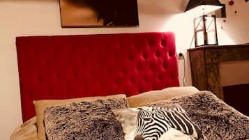 Decoración personalizada, muebles diferentes y escritorio