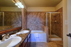 Condo, 2 Bedrooms | Bathroom - Bella Piazza 901 (Davenport)