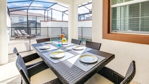 Townhome, 4 Bedrooms | In-room dining - Champions Gate 1571 (Davenport)