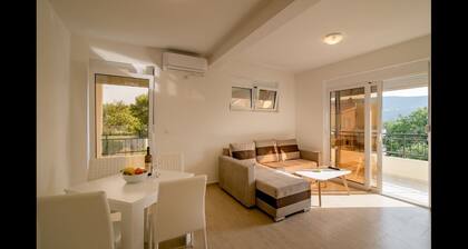 Sunny Apartments