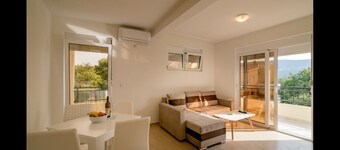 Sunny Apartments