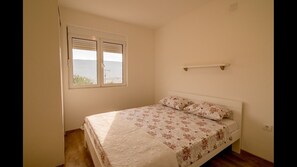 View from room - Sunny Apartments (Herceg Novi)