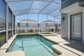 Indoor pool - Champions Gate 1577 (Davenport)