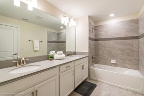 Villa, 5 Bedrooms | Bathroom
