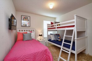 Casa geminada, 4 quartos | 4 quartos, acesso à internet