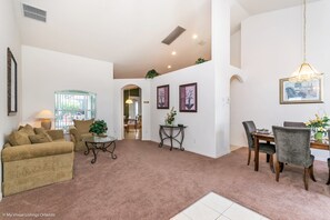 Villa, 4 Bedrooms | Living area - Orange Tree 3309 (Clermont)