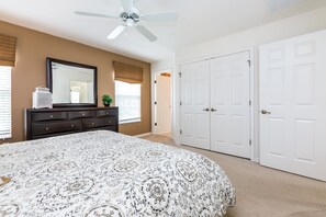 Townhome, 4 Bedrooms | Living area