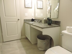 Bathroom - Compass Bay 5123 (Kissimmee)
