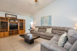 House, 4 Bedrooms | Living area - Indian Ridge Oaks 1529 (Kissimmee)