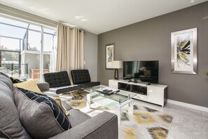 Townhome, 4 Bedrooms | Living area