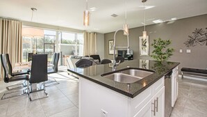 Stadtwohnung, 4 Schlafzimmer | Eigene Küche