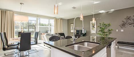 タウンホーム 4 ベッドルーム | 専用キッチン