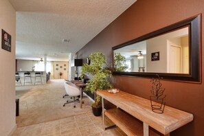 House, 6 Bedrooms | Interior