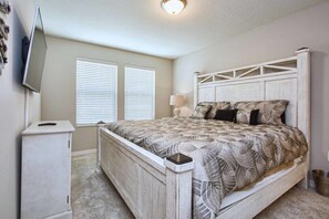 Casa geminada, 4 quartos | 4 quartos, ferros/tábuas de passar roupa, Wi-Fi de cortesia
