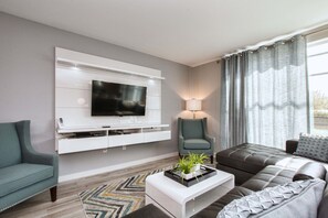 Townhome, 4 Bedrooms | Living area | Flat-screen TV - Le Reve 4404 (Kissimmee)