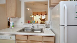 House, 3 Bedrooms | Private kitchenette - Indian Point 111 (Kissimmee)