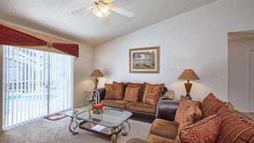 House, 3 Bedrooms | Living area | Flat-screen TV, DVD player